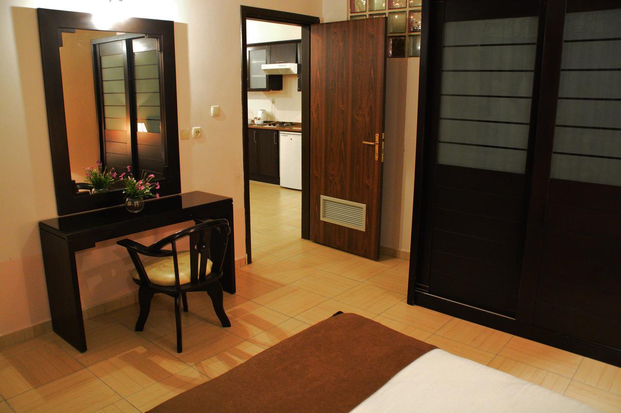 Lilium Hotel Safut Exterior foto